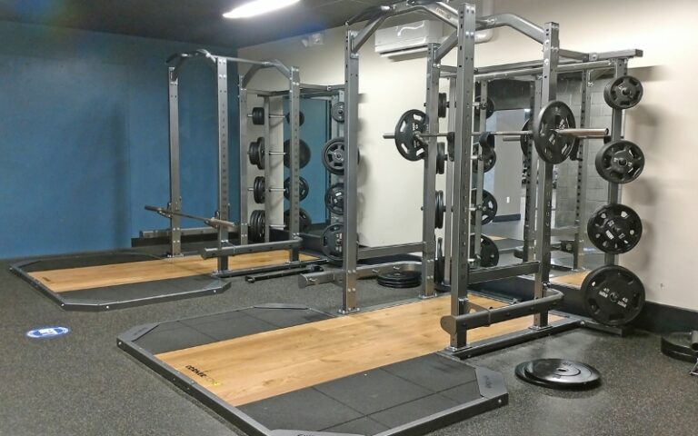 modern strength training equipment at new hope gym near me